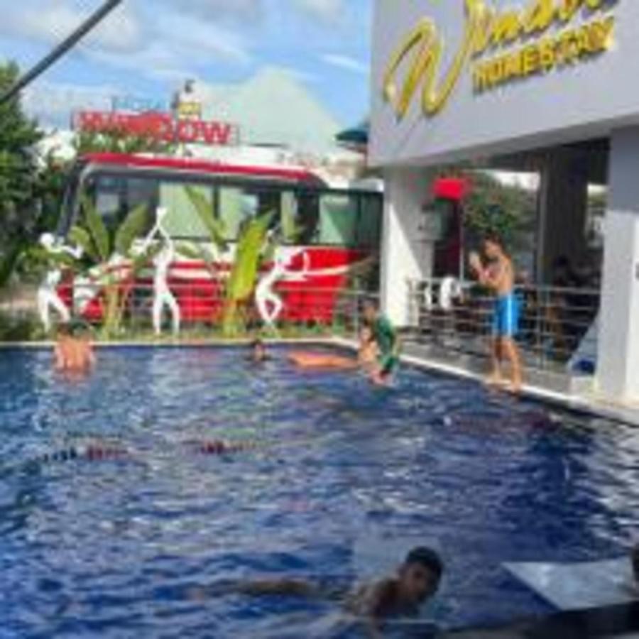 كون توم Window Homestay المظهر الخارجي الصورة