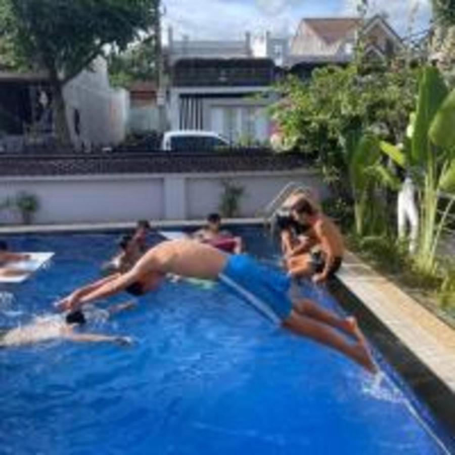 كون توم Window Homestay المظهر الخارجي الصورة