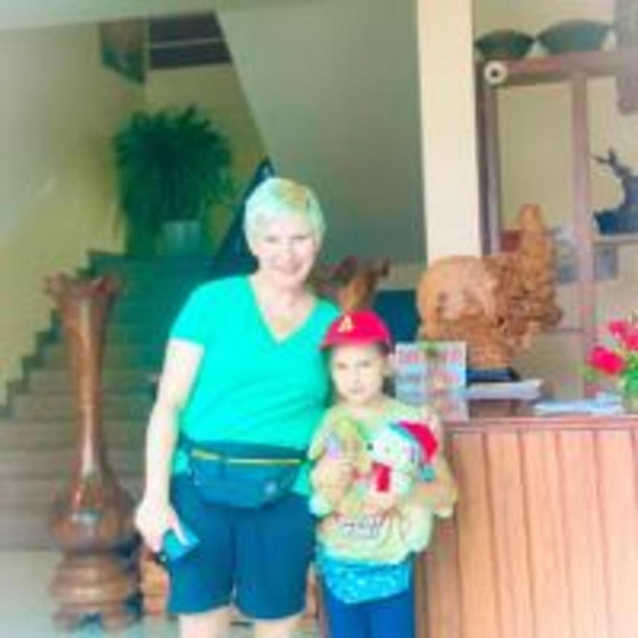 كون توم Window Homestay المظهر الخارجي الصورة