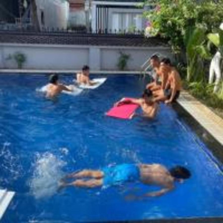 كون توم Window Homestay المظهر الخارجي الصورة