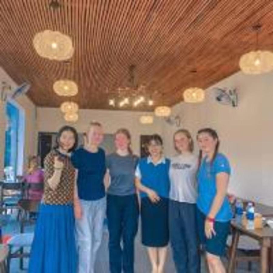 كون توم Window Homestay المظهر الخارجي الصورة